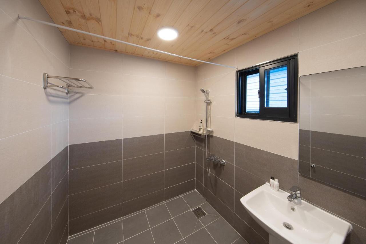 Sagye Travel Hotel Seogwipo-stad Buitenkant foto