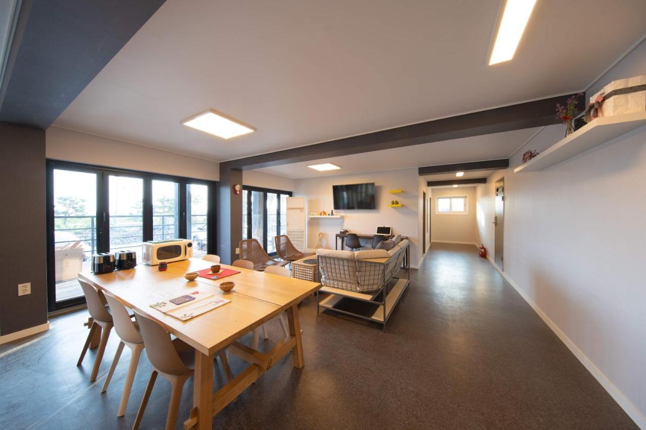 Sagye Travel Hotel Seogwipo-stad Buitenkant foto